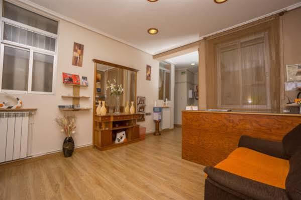 Alojamiento Jaen Μαδρίτη Εξωτερικό φωτογραφία